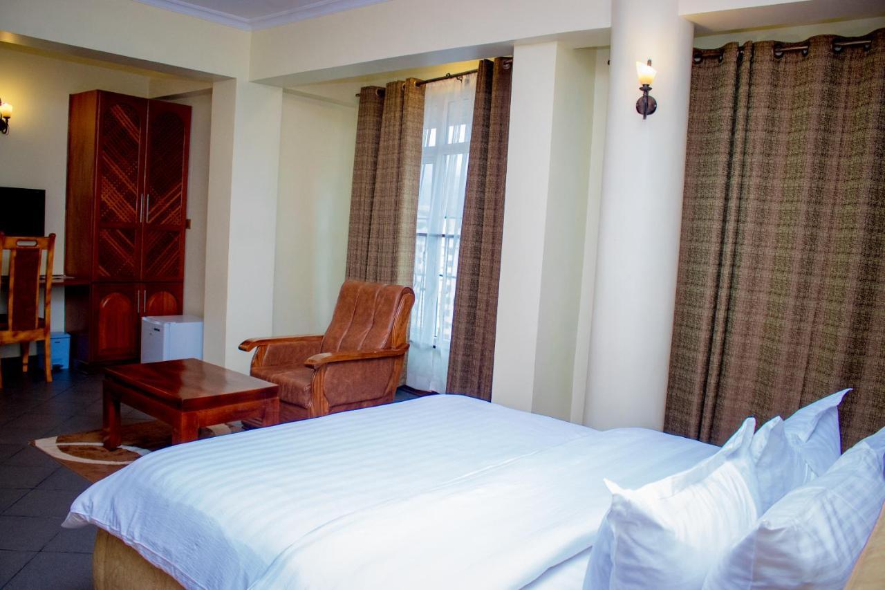 seven skies hotel Arusha Exteriör bild