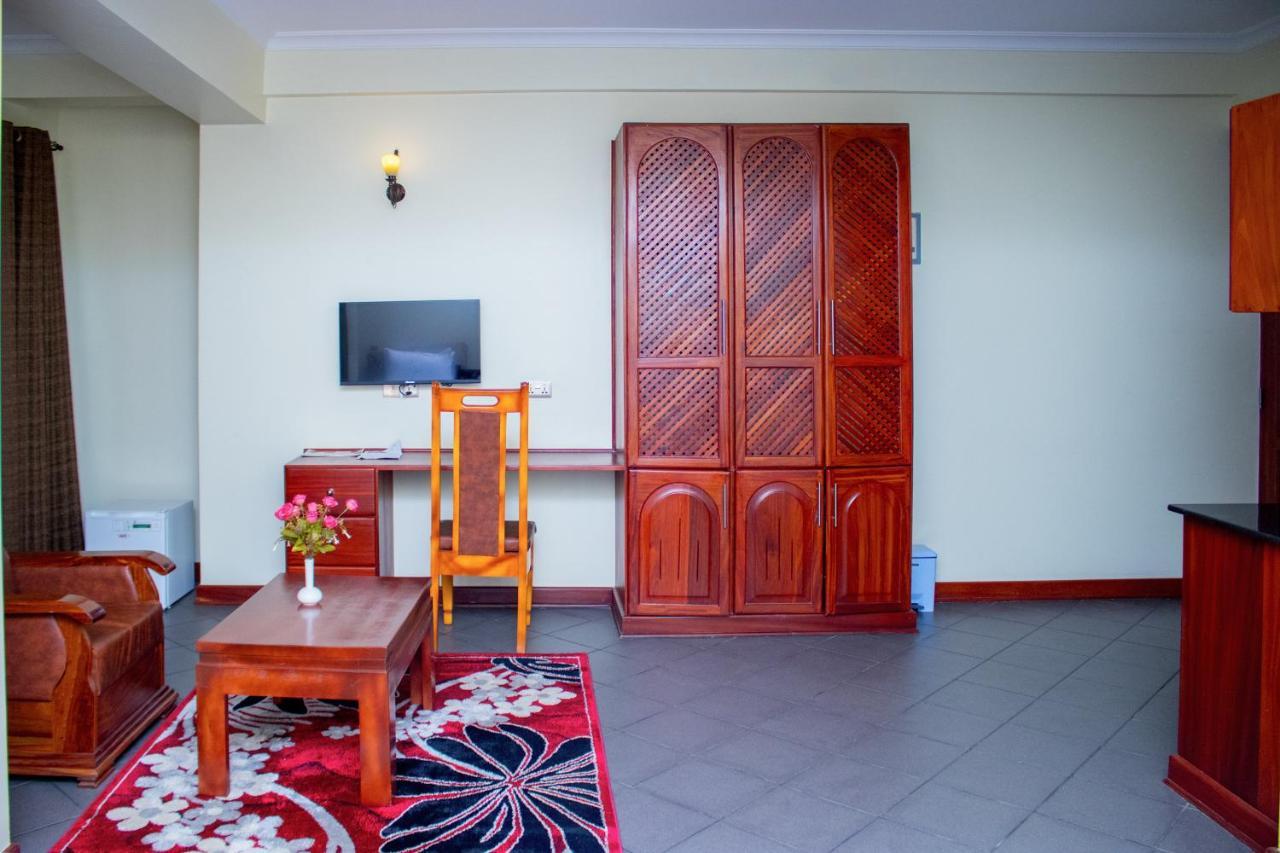 seven skies hotel Arusha Exteriör bild