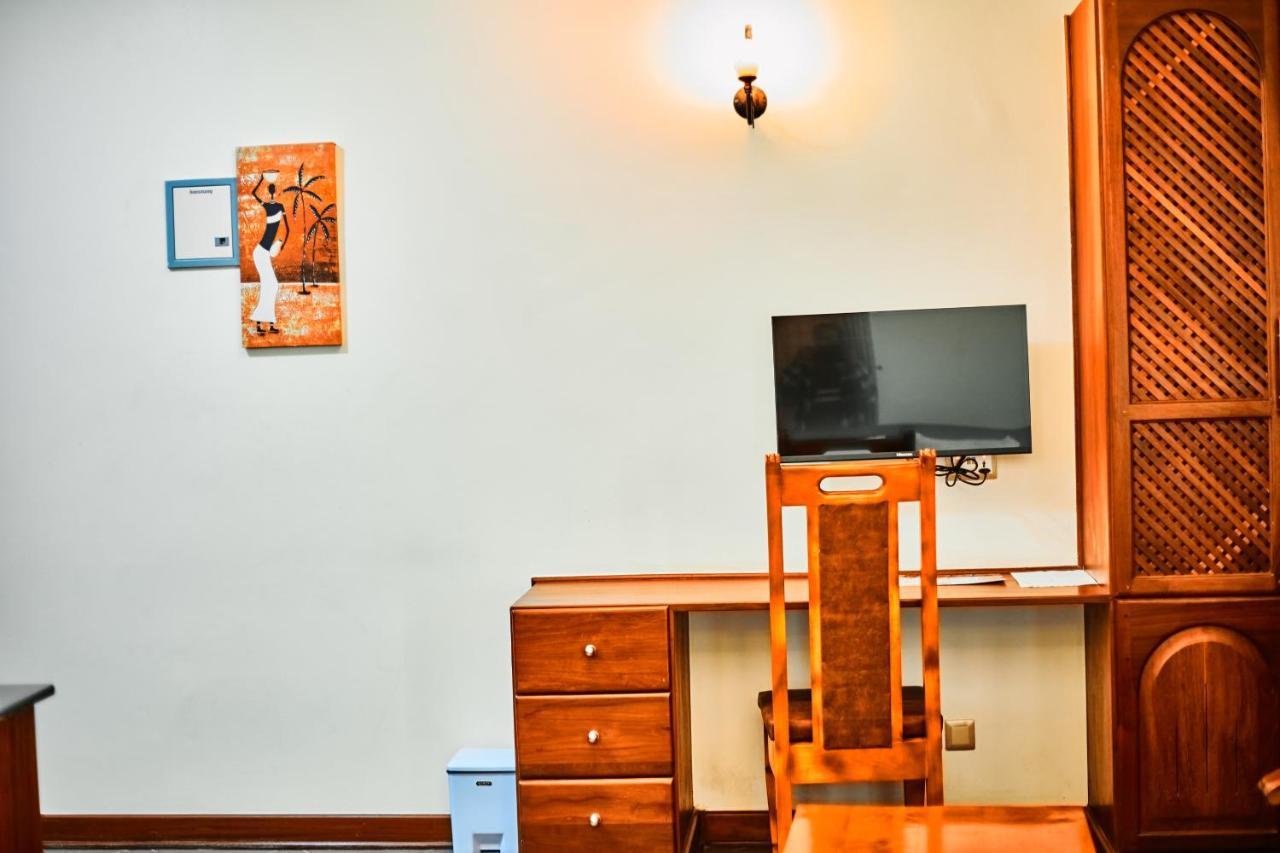 seven skies hotel Arusha Exteriör bild