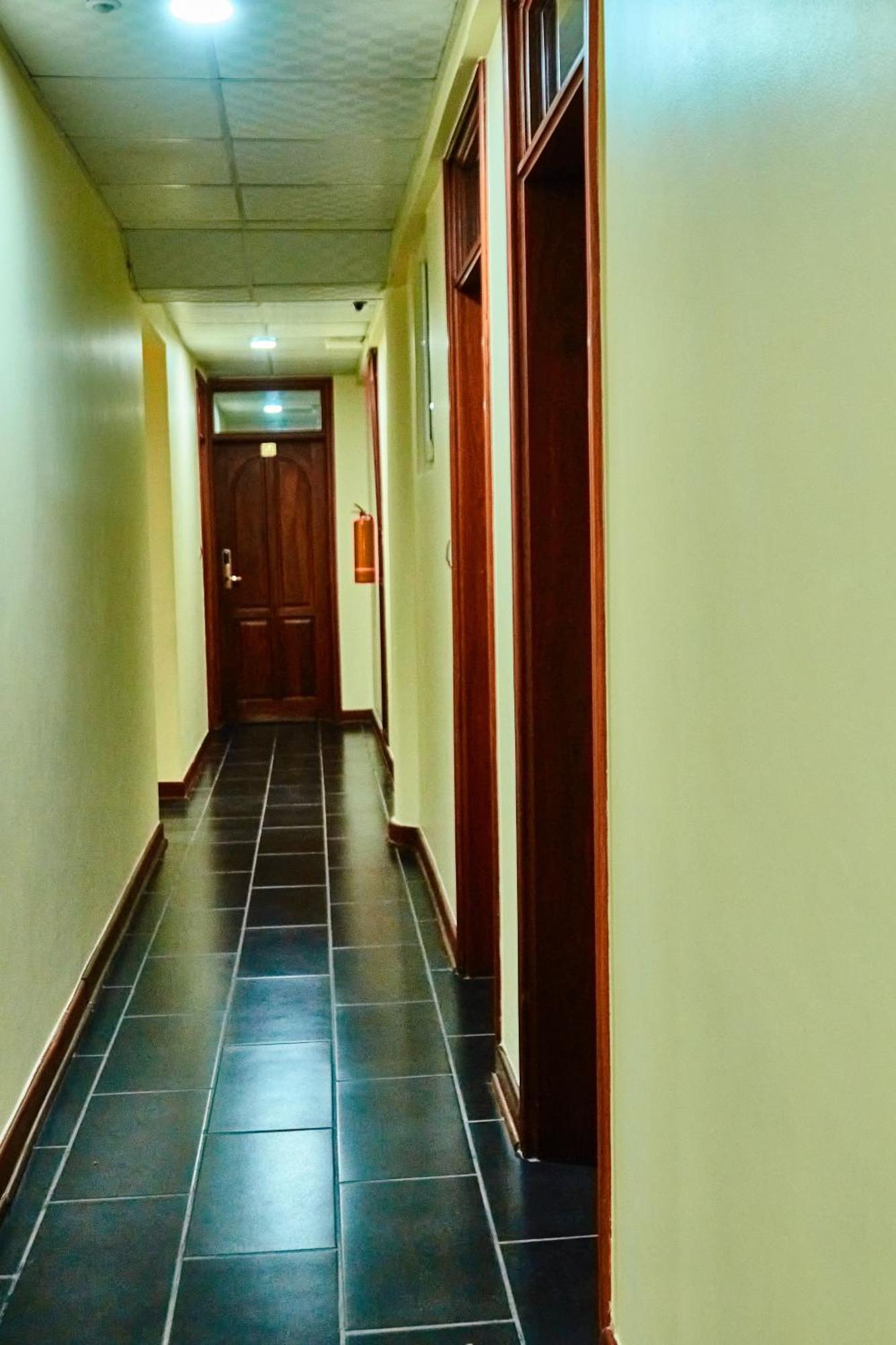 seven skies hotel Arusha Exteriör bild